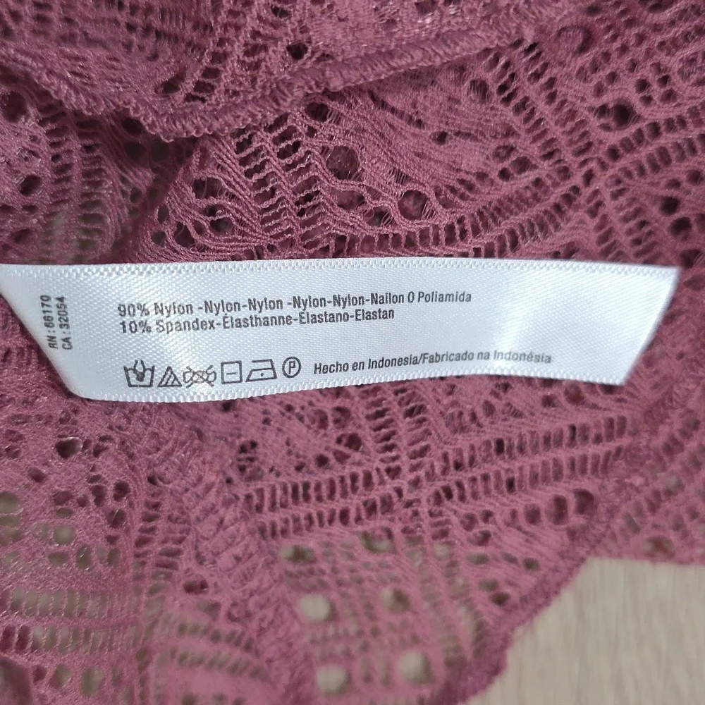 Elegant Lace Long Sleeve Stretchy Top in Mauve